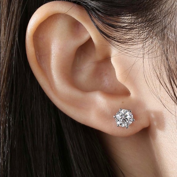 2ctVVS Solitaire Earring HUGE SALE GRA Certificate - Picture 4 of 17